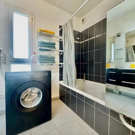 3 Pieces Avec Parking A Chez David *