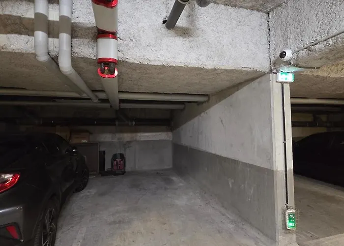3 Pieces Avec Parking A Chez David نيس